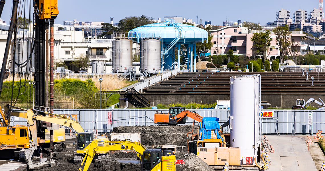 プラント工事の施工風景